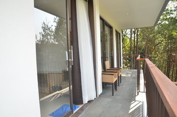 Tulip Hill View 5 Bedrooms With A Private Swimming Pool Bandung